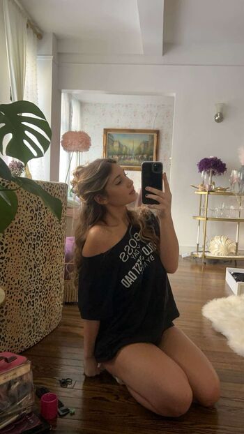 Full leaked Sara dobrik private onlyfans photo