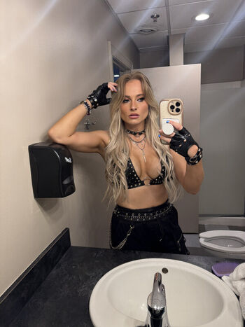 Full leaked Sophie lloyd private onlyfans photo